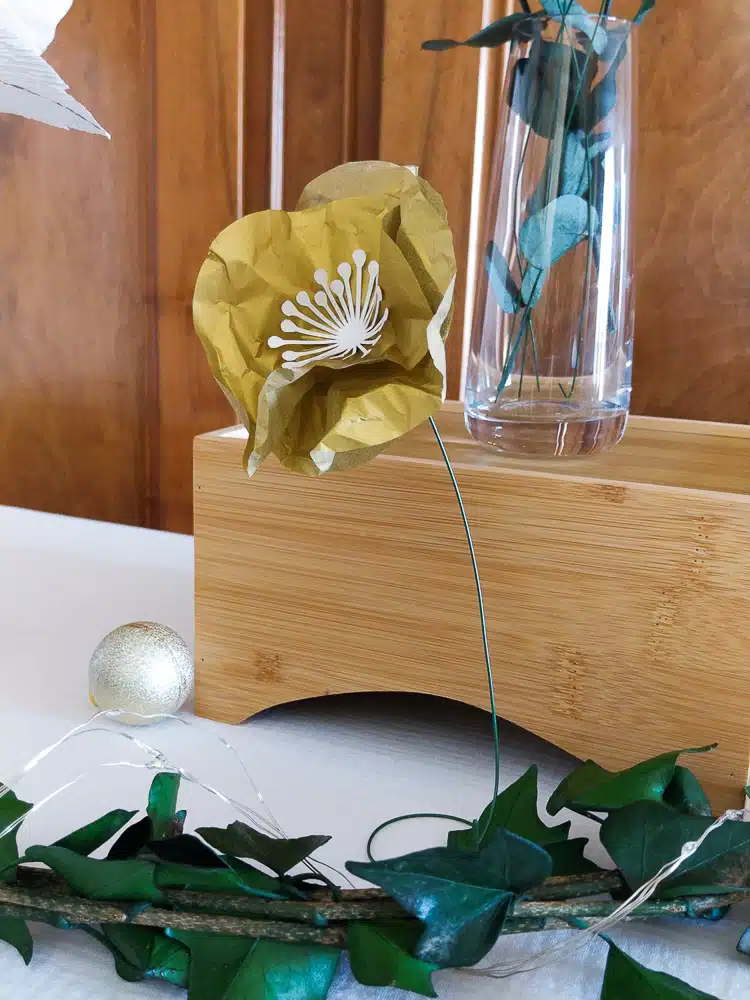 Fleur de coquelicot simple en papier – Image 3
