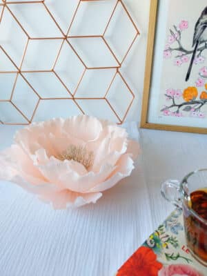 lampe fleur forme pivoine rose ambiance détente